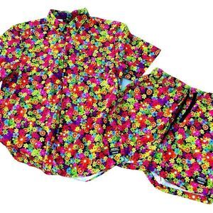 WESC Hippie Hawaiian shirt and shorts Size M B22‎